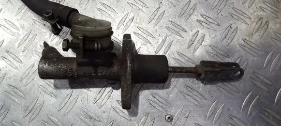 Nissan Almera Clutch master cylinder