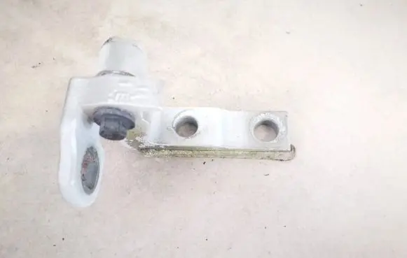 Volvo V40 Front door upper hinge 31352690