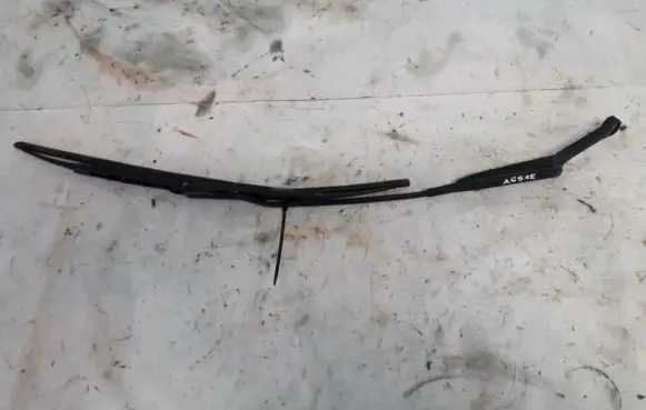 Audi A4 S4 B5 8D Front wiper blade arm