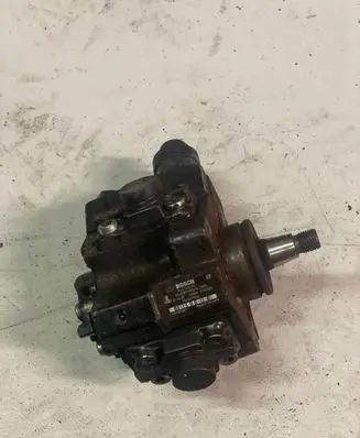 Audi A4 S4 B8 8K Fuel injection high pressure pump 0445010154 059130755S 07000160807