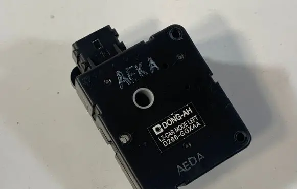 KIA Opirus Air flap motor/actuator 972693B000