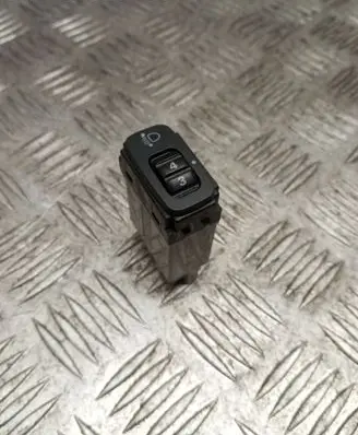 Mitsubishi Grandis Headlight level height control switch