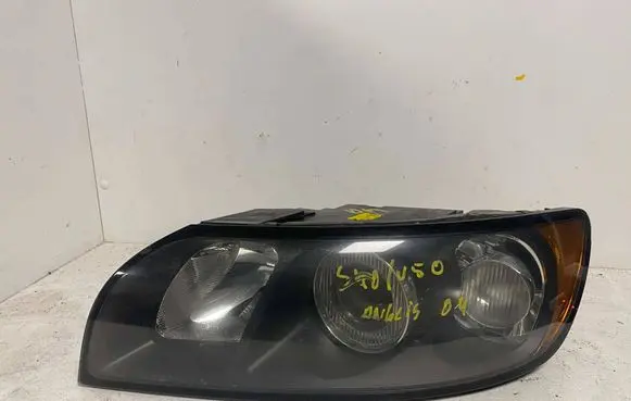 Volvo V50 Headlight/headlamp 30698879 0301198601