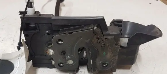 Peugeot 308 Front door lock 9810309580