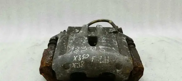 Jaguar XJ X350 Front brake caliper C2C12070