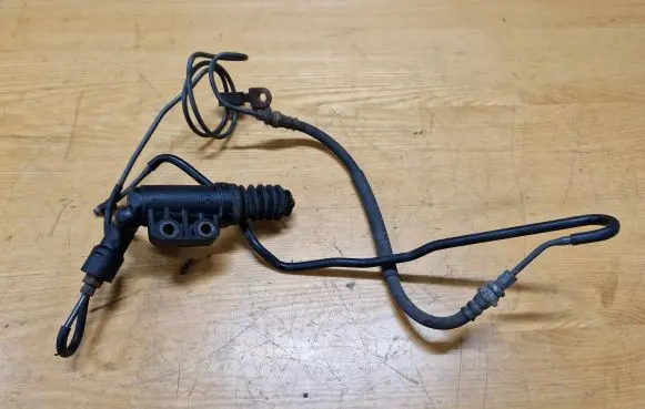 Mazda CX-7 Clutch master cylinder GS1J41920 10226D0108 GS1J41920KE047
