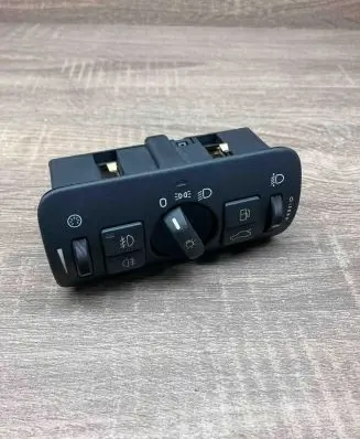 Volvo V70 Light switch 30739415
