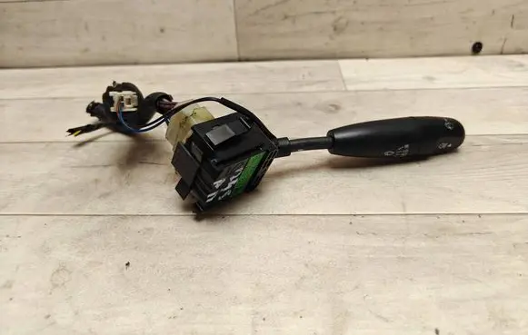 Chevrolet Aveo Wiper control stalk 96602570 5223311000