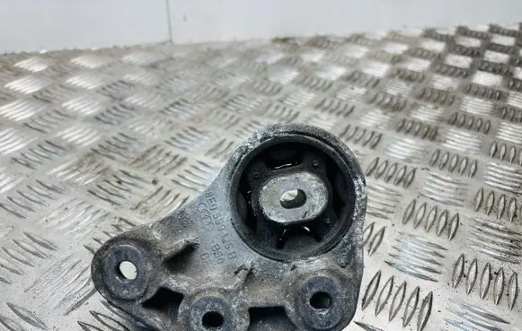 Audi A4 S4 B6 8E 8H Rear differential/diff mount bracket 8E0599125B