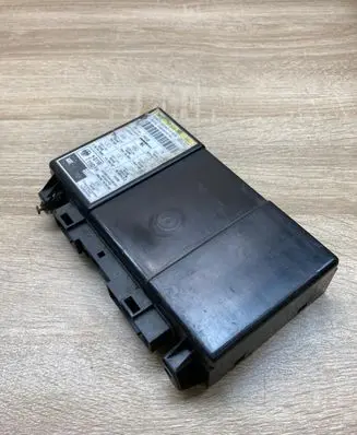 Ford Mondeo Mk III Alarm control unit/module 96GP15K600BA