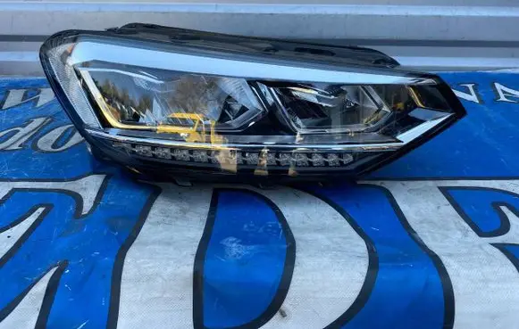 Volkswagen Touran II Headlight/headlamp 5TB941036B