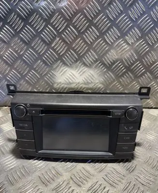 Radio/CD/DVD/GPS head unit