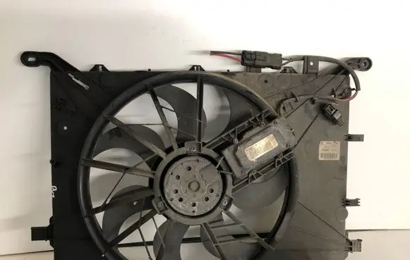 Volvo S80 Radiator cooling fan shroud 0130303909 30647253
