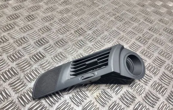 BMW 5 E39 Dashboard side air vent grill/cover trim 8391173 S329801