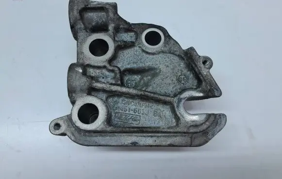 Volvo V50 Engine mounting bracket 3M516030BA