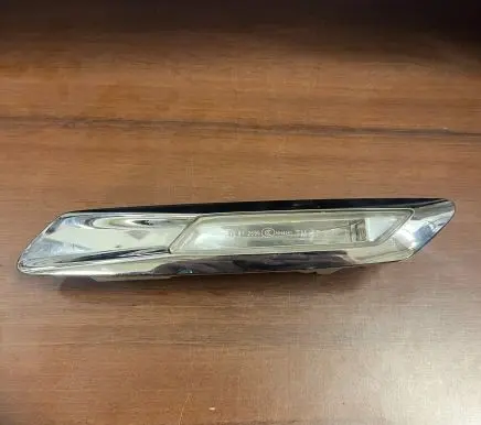 BMW 5 F10 F11 Front fender indicator light 7154168 7154170