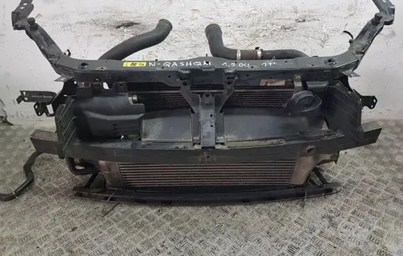 Nissan Qashqai Radiator support slam panel