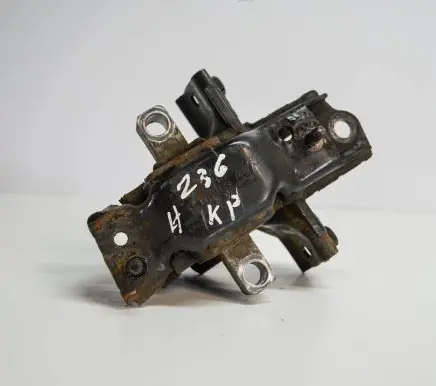 Volkswagen Polo V 6R Engine mount bracket 6R0199555C