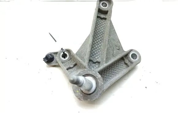 Mercedes-Benz Citan W415 Gearbox mounting bracket 8200043084 8200457080
