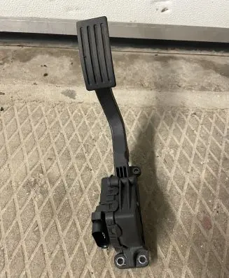 Volvo C30 Accelerator throttle pedal 4M519F836AK 6PV00864132