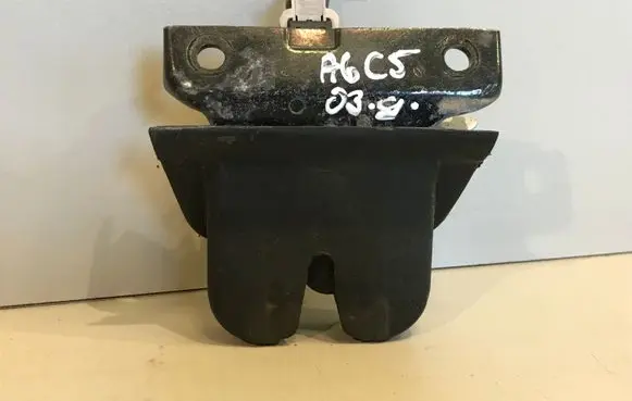 Audi A6 S6 C5 4B Tailgate/trunk/boot lock/catch/latch 4B9827520