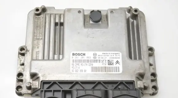 Peugeot 308 Engine control unit/module 9666235880
