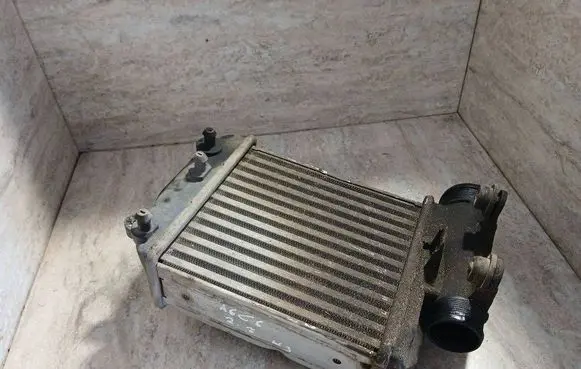 Audi A6 S6 C6 4F Intercooler radiator