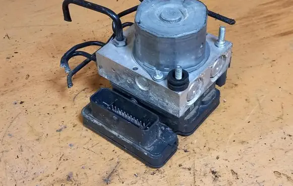 Mercedes-Benz CLA C117 X117 W117 ABS Pump A1764310800