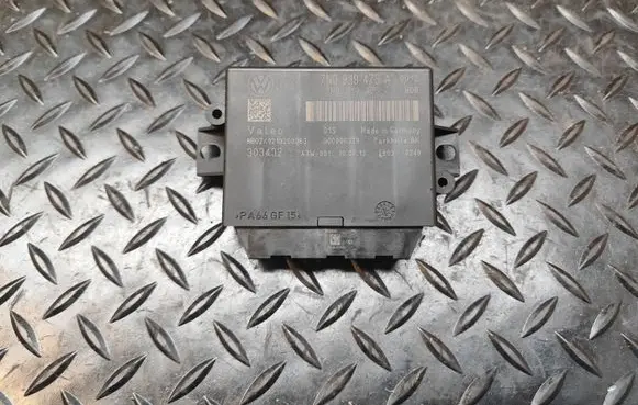 Seat Alhambra (Mk2) Parking PDC control unit/module 7N0919475A