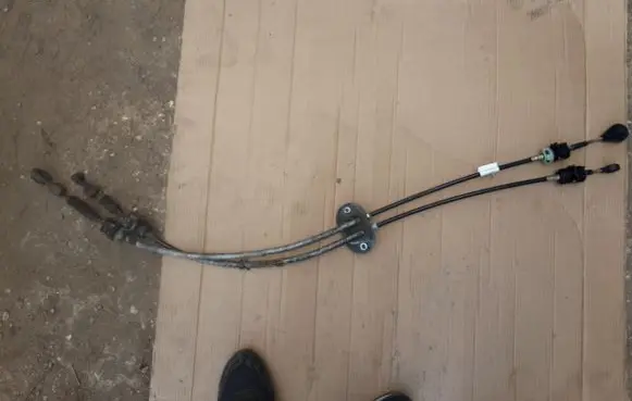 Ford Mondeo Mk III Gear shift cable linkage 