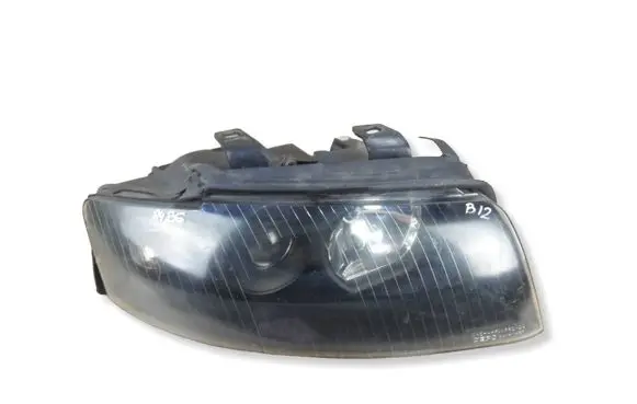 Audi A4 S4 B6 8E 8H Headlight/headlamp 4411146R