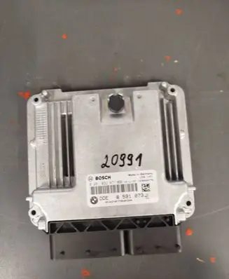 BMW 3 F30 F35 F31 Engine control unit/module 8591073 0281032671