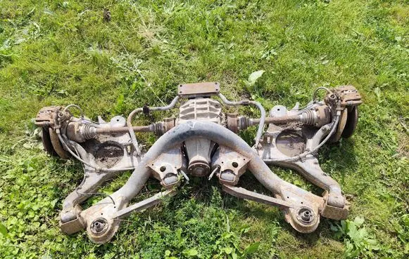 Ford Scorpio Rear axle beam with reductor