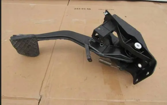 Mercedes-Benz S W221 Brake pedal A2212901201