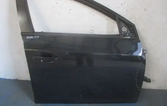 Chevrolet Cruze Front door