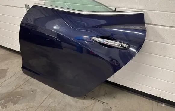 Maserati Ghibli Rear door