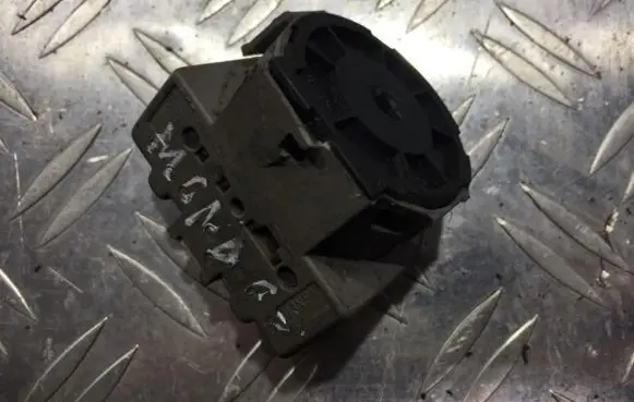 Ford Focus Ignition lock contact 98ab11572be