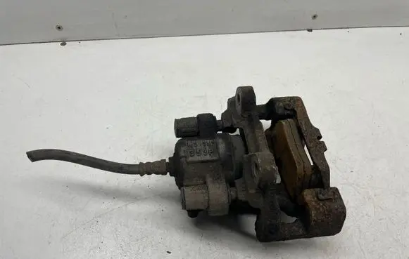 BMW 3 F30 F35 F31 Rear brake caliper W09082