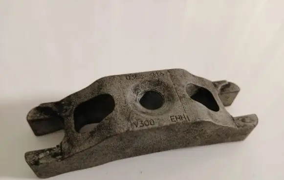Skoda Octavia Mk2 (1Z) Fuel Injector clamp holder 03l130216