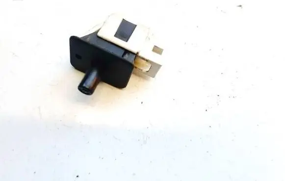 Mercedes-Benz E W211 Brake pedal sensor switch 2028209410 30011501