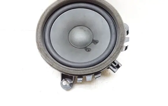 Volvo V70 Front door speaker 30657445