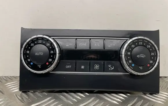 Mercedes-Benz C W204 Climate control unit A2049006608