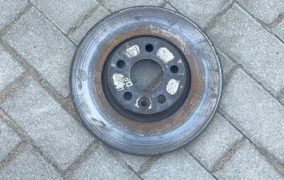Volvo V70 Front brake disc