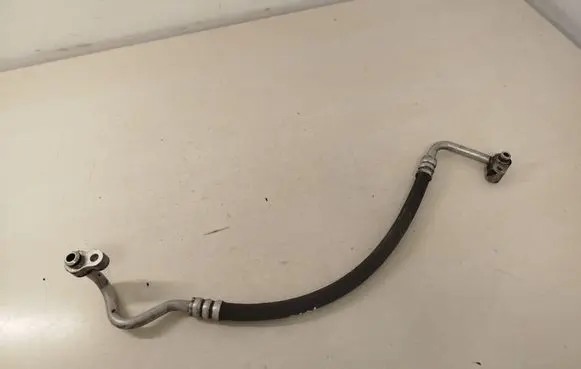 KIA Sorento Air conditioning (A/C) pipe/hose