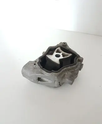 Land Rover Discovery Sport Engine mount bracket 8070M18