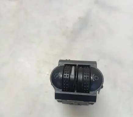 Volkswagen PASSAT B5 Headlight level height control switch 3B0941333C