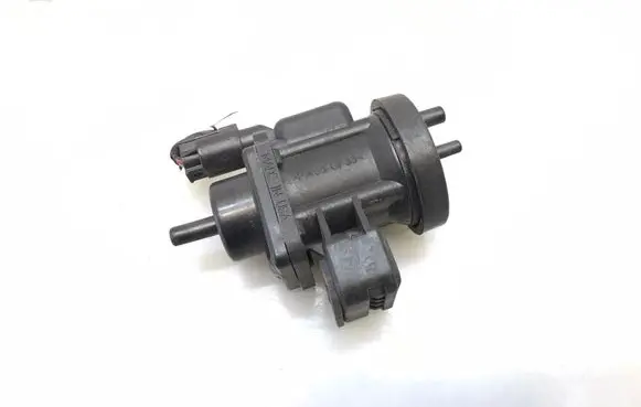 Mercedes-Benz C W203 Turbo solenoid valve A0005450427