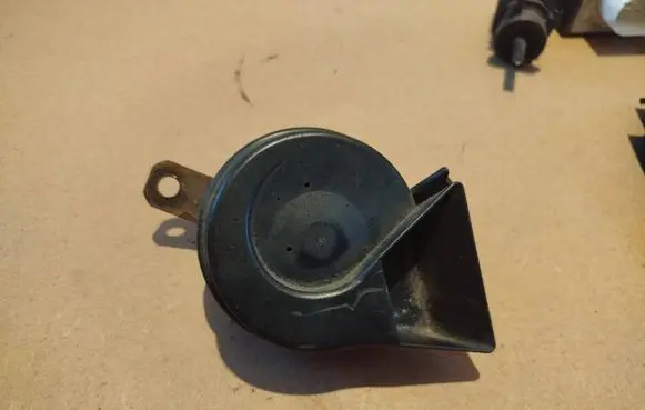 Skoda Roomster (5J) Horn signal 6Q0951223K 007728 A28657625