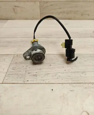 KIA Cerato Tailgate exterior lock