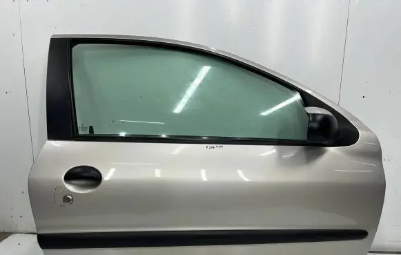 Peugeot 206 Front door